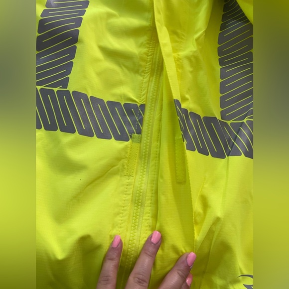 Women’s Radians Hi-Vis Rain jacket - Picture 12 of 13